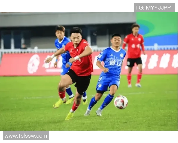 成都足球队崛起之路：从默默无闻到邀请赛的璀璨之星