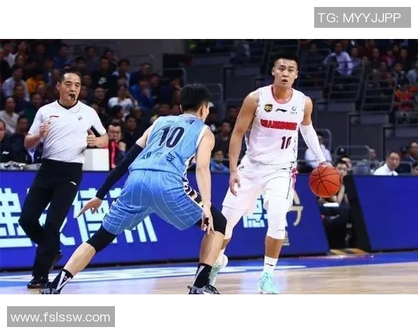 深圳网球队以89分稳居杯赛积分榜首位展现强劲实力 深圳网球队以89分稳居杯赛积分榜首位展现强劲实力